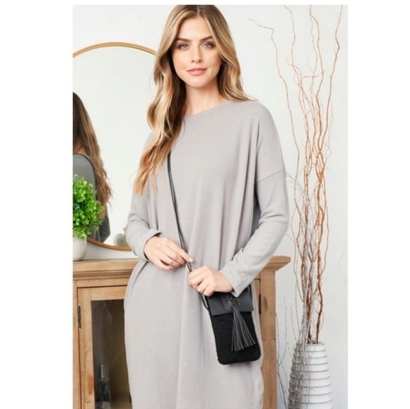 NWT Black faux leather, sherpa crossbody cell phone carrier - Picture 2 of 4